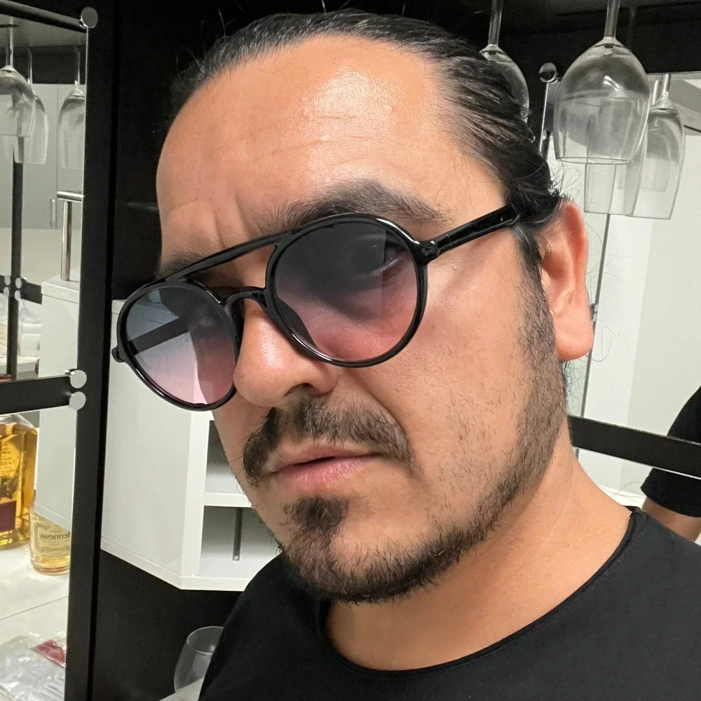 Sunglasses Round Frame Gradient Lens Fashion Shades Men Light Weight Lenes Gafas